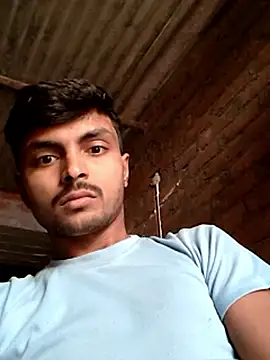 Snapshot of Suraj223kumar chatting on October 12, 2025, 1:04 am Suraj223kumar online show from October 12, 2025, 1:04 am