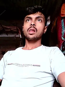 Snapshot of Suraj223kumar chatting on October 19, 2025, 12:55 am Suraj223kumar online show from October 19, 2025, 12:55 am