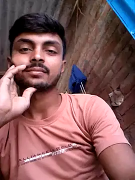 Snapshot of Suraj223kumar chatting on October 21, 2025, 10:27 am Suraj223kumar online show from October 21, 2025, 10:27 am