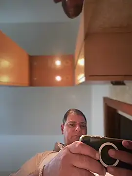 SecretlyDD online show from February 4, 2026, 8:20 am