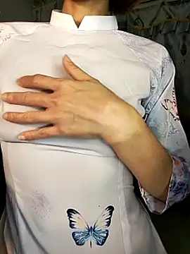 Lucy limon online show from November 7, 2025, 9:53 am