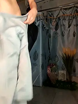 Lucy limon online show from December 1, 2025, 10:31 am