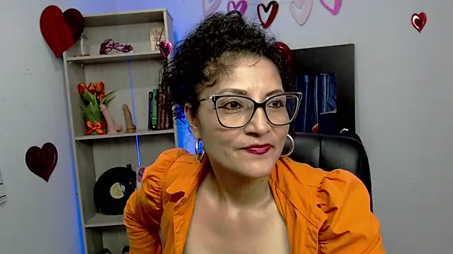 arianna ros3 online show from February 13, 2025, 7:10 pm