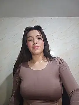 Snapshot of eriika_deep_ chatting on May 23, 2026, 4:33 pm eriika deep online show from May 23, 2026, 4:33 pm