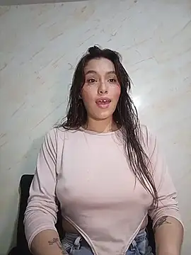 Snapshot of eriika_deep_ chatting on May 25, 2026, 6:25 pm eriika deep online show from May 25, 2026, 6:25 pm