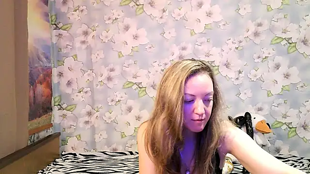 KattyLuuu online show from September 11, 2025, 3:06 am