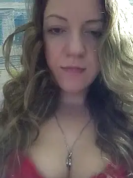 KattyLuuu online show from February 1, 2026, 10:47 am