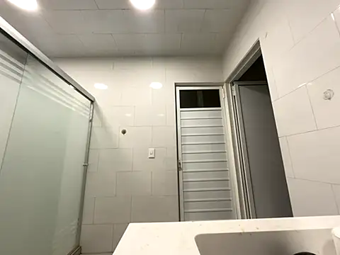 GIOOOO568 online show from November 16, 2025, 3:12 am