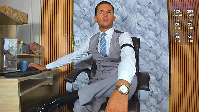 Hideintheoffice online show from June 30, 2026, 1:17 am