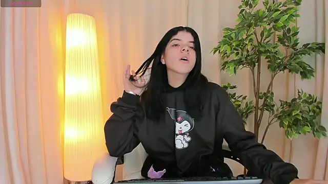 Maddy bennet online show from March 6, 2025, 7:14 am