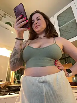 MayaMystic online show from March 17, 2026, 3:04 pm