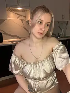 Snapshot of Sweet_white_chocolate chatting on March 11, 2025, 5:38 am Sweet white chocolate online show from March 11, 2025, 5:38 am