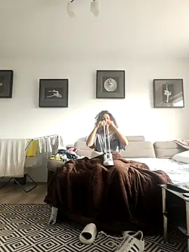 naughty69curls online show from September 30, 2025, 9:47 am