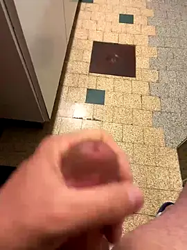 mikiss789 online show from November 2, 2025, 4:15 am