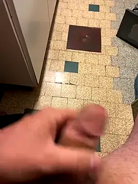 mikiss789 online show from November 5, 2025, 3:39 am