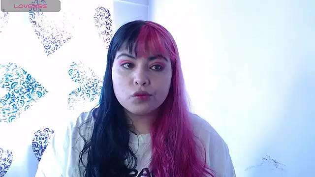 Snapshot of Pinky-Flower chatting on December 30, 2024, 7:21 pm Pinky-Flower online show from December 30, 2024, 7:21 pm