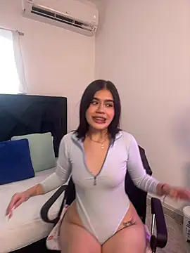 Lily Woodz online show from January 10, 2026, 7:15 pm