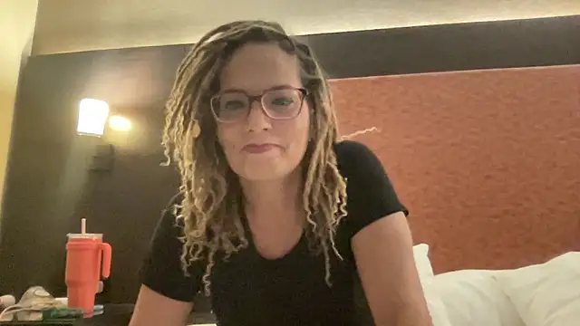 Snapshot of skarfos1babe69 chatting on December 27, 2024, 7:35 pm skarfos1babe69 online show from December 27, 2024, 7:35 pm