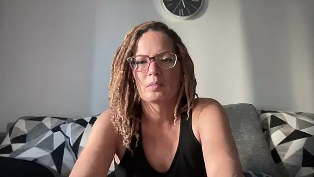 Snapshot of skarfos1babe69 chatting on December 29, 2024, 10:03 pm skarfos1babe69 online show from December 29, 2024, 10:03 pm