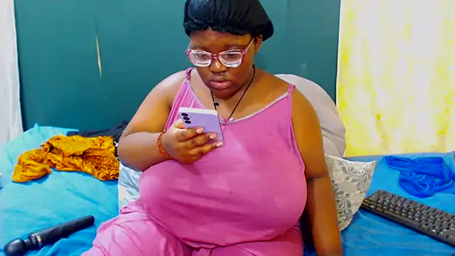 Damm Bobbies online show from April 12, 2026, 1:05 pm