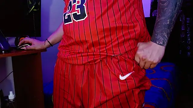 Snapshot of miia-liiam chatting on February 6, 2026, 5:56 am miia-liiam online show from February 6, 2026, 5:56 am