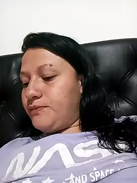 Snapshot of kattia_bk chatting on January 7, 2025, 1:06 am kattia bk online show from January 7, 2025, 1:06 am