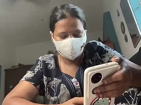 Tamil Sanjana  online show from April 5, 2026, 2:31 am