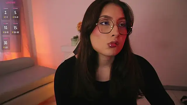 Snapshot of Daisha_Riley chatting on May 5, 2026, 12:35 pm Daisha Riley online show from May 5, 2026, 12:35 pm