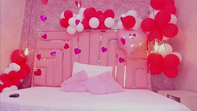 SEXY HOTTIE   online show from February 24, 2025, 12:37 pm