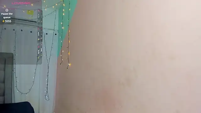 dani-lue online show from January 30, 2025, 12:06 pm