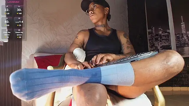 JhonyMiller  online show from February 16, 2025, 8:11 pm