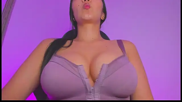nathyy garcia online show from May 19, 2026, 2:40 am