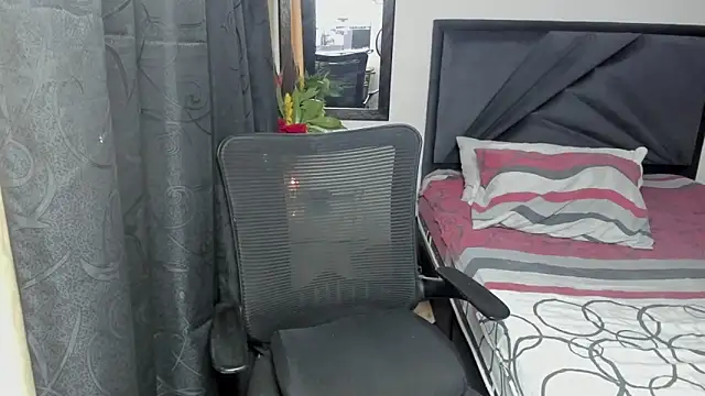 natalia5560 online show from May 21, 2026, 7:54 pm
