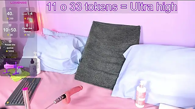 Snapshot of Little_lili19 chatting on March 11, 2026, 9:32 pm Little lili19 online show from March 11, 2026, 9:32 pm