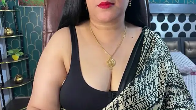 FlatVincy4 online show from May 25, 2026, 6:08 am