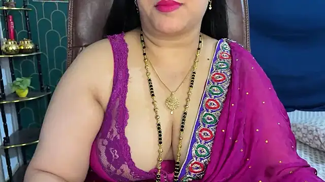 Snapshot of FlatVincy4 chatting on July 10, 2026, 7:45 am FlatVincy4 online show from July 10, 2026, 7:45 am