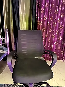 hot menka online show from January 5, 2025, 11:04 am