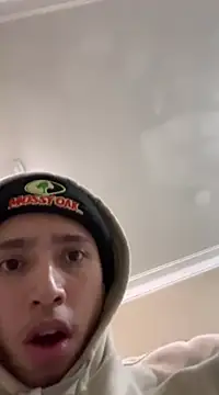 Snapshot of qbaby96 chatting on January 8, 2025, 10:15 am qbaby96 online show from January 8, 2025, 10:15 am