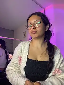 Rosita forever  online show from April 12, 2026, 1:27 pm