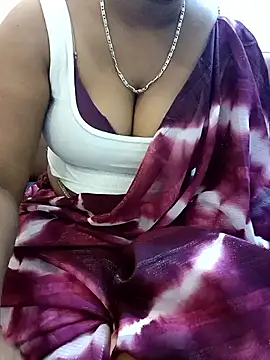 Snapshot of Tamilbigboobie chatting on September 8, 2025, 6:40 pm Tamilbigboobie online show from September 8, 2025, 6:40 pm