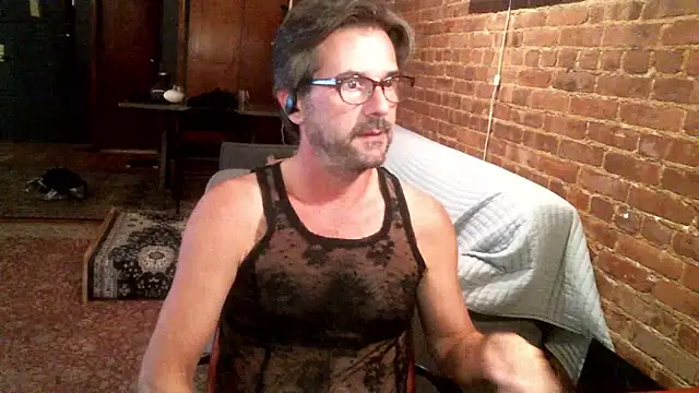 Johnny Bottoms online show from October 22, 2025, 12:33 am