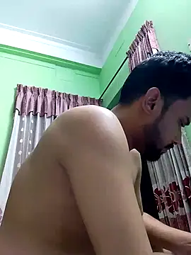 Snapshot of GildanK18 chatting on March 10, 2025, 2:48 pm GildanK18 online show from March 10, 2025, 2:48 pm