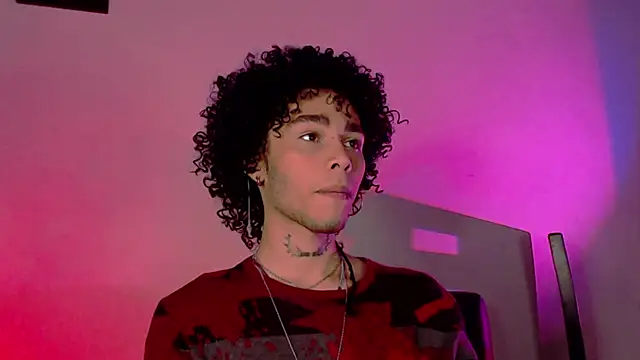 seven7xis online show from January 26, 2025, 5:56 am