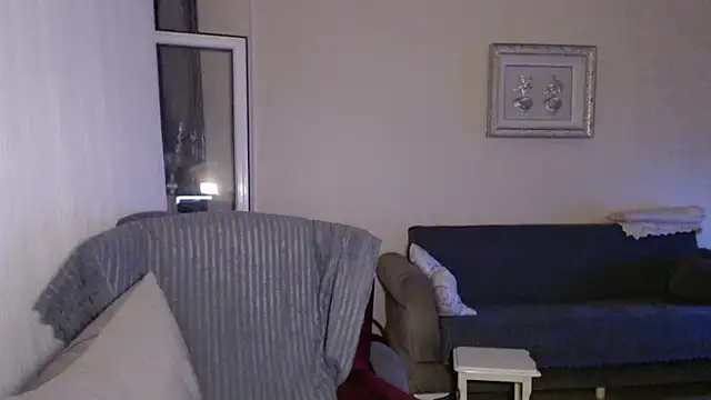 handsomeee04 online show from September 10, 2025, 8:53 pm