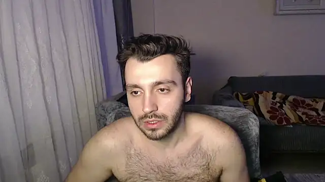 handsomeee04 online show from March 3, 2026, 10:04 pm