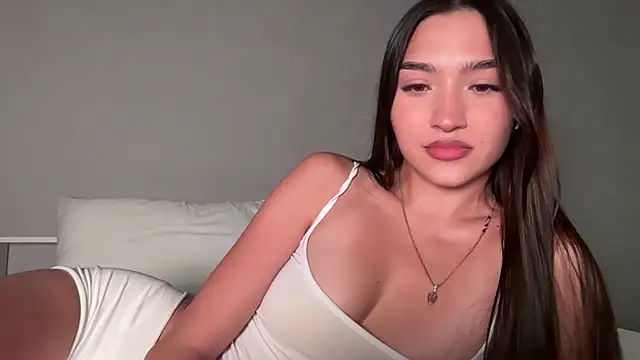 Snapshot of MilenaMilven chatting on February 13, 2026, 7:54 pm MilenaMilven online show from February 13, 2026, 7:54 pm