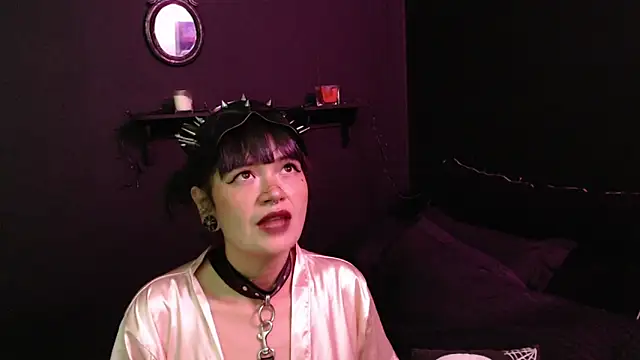 Snapshot of rousstattoo chatting on November 5, 2025, 1:27 am rousstattoo online show from November 5, 2025, 1:27 am