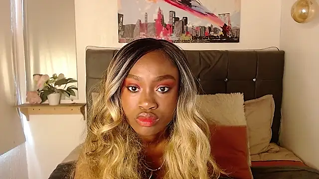 nikkystorm1  online show from March 4, 2025, 1:49 pm