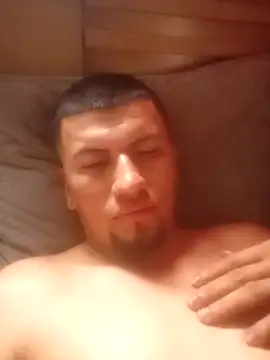 restrepo99 online show from November 8, 2025, 5:01 pm