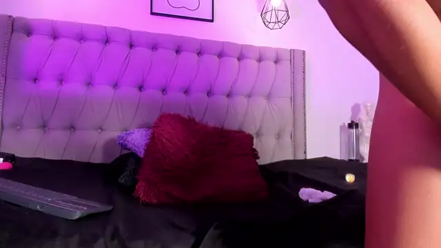 Snapshot of GysellHanson chatting on March 4, 2025, 2:32 pm GysellHanson online show from March 4, 2025, 2:32 pm